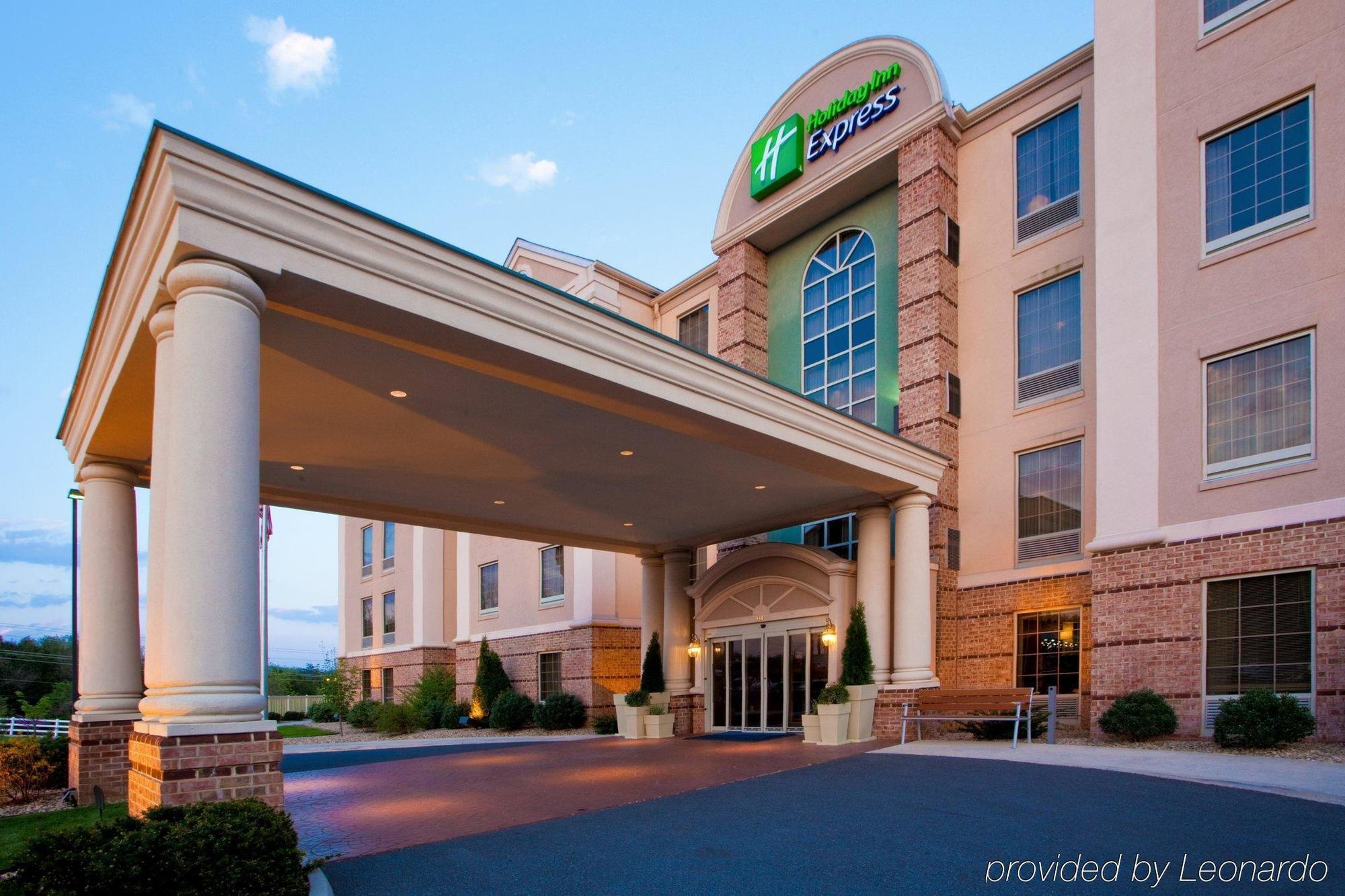 Holiday Inn Express Lexington Exterior foto